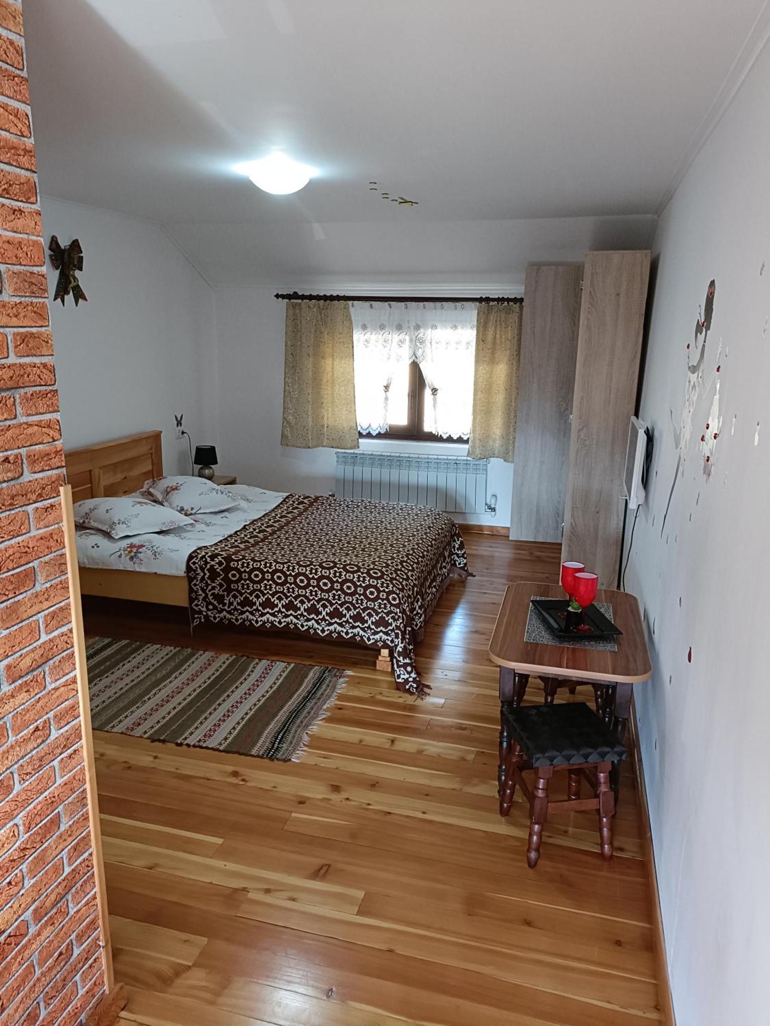 فيلا Casa Dintre Pini Păltinoasa المظهر الخارجي الصورة
